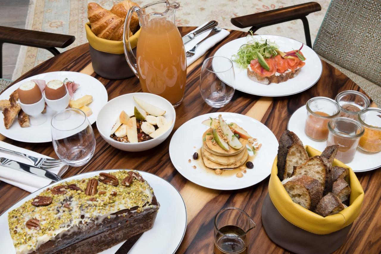Maison Breguet Párizs Kültér fotó A selection of dishes at the restaurant